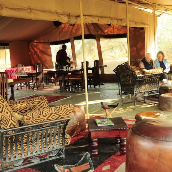 Motorradreisen Afrika Lake Jipe Elefanten Safari